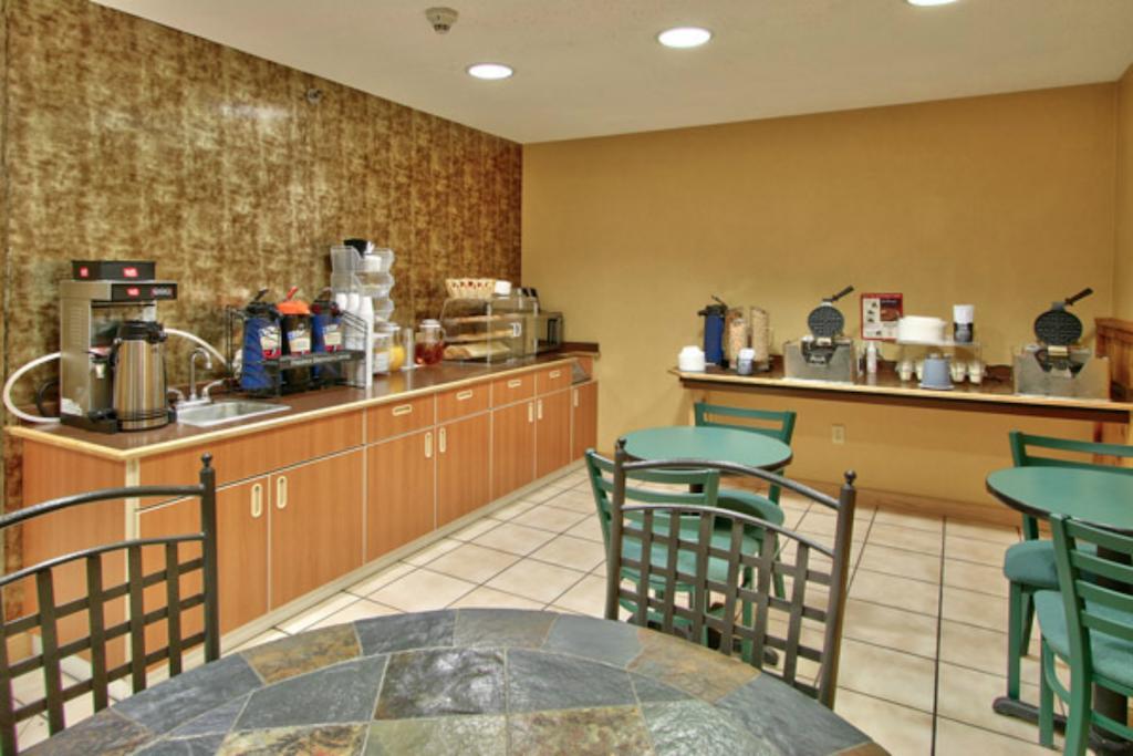 Western Skies Inn&Suites Los Lunas Exterior foto